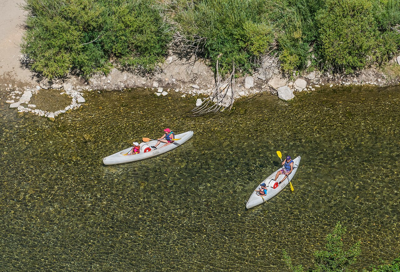 Canoë en groupe — team building Dordogne