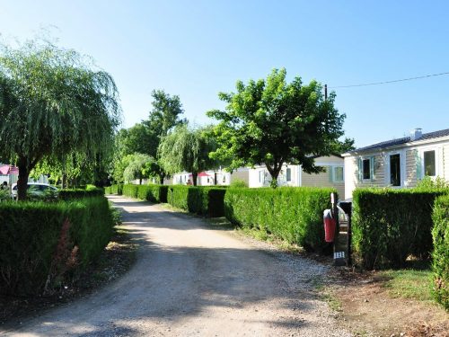 Camping en ville dans le Lot La Bourgnatelle